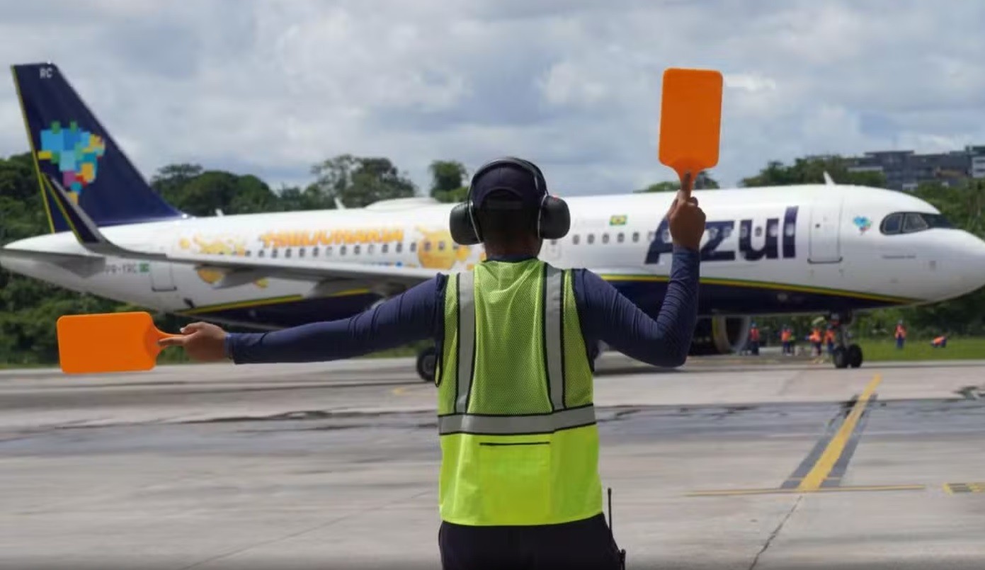 Após suspensão de voos, Azul diz que acordo com credores e aporte de R$ 3 bi garantem companhia 'mais forte que nunca'