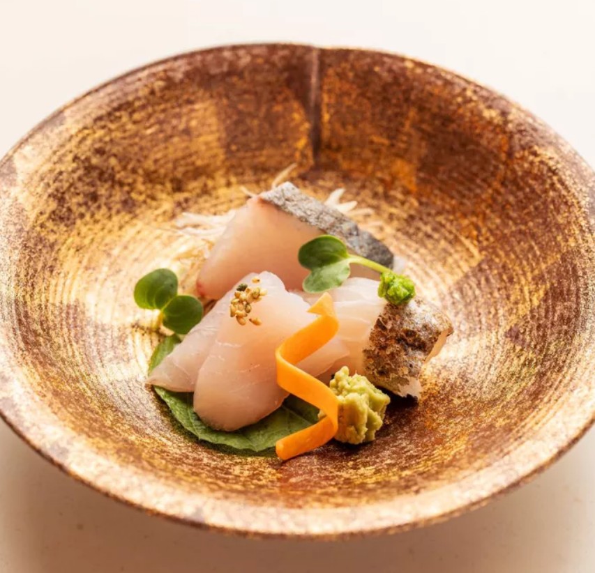 Quanto custa comer nos novos restaurantes brasileiros premiados pelo Guia Michelin 2025