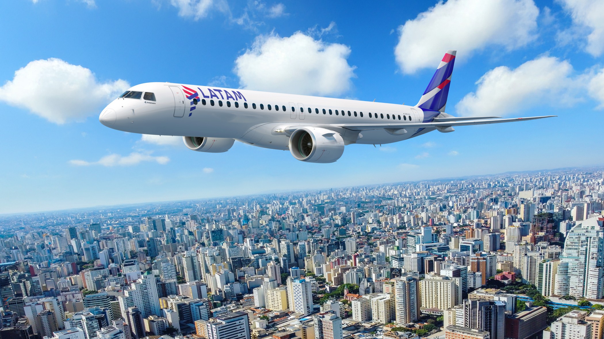 Procon notifica Latam após polêmica sobre 'banheiro premium' em aeronaves