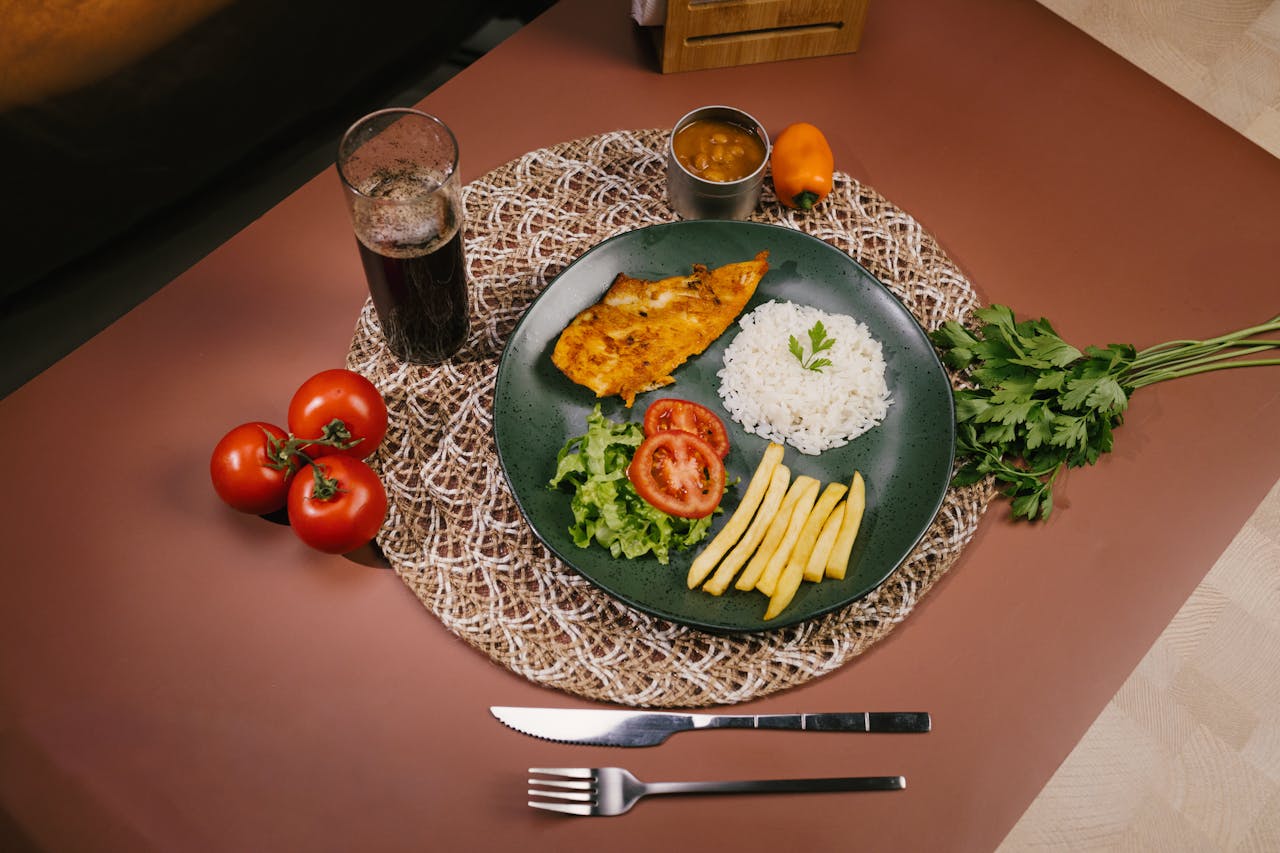 Alimentação Saudável - Prato Colorido Equilibrado