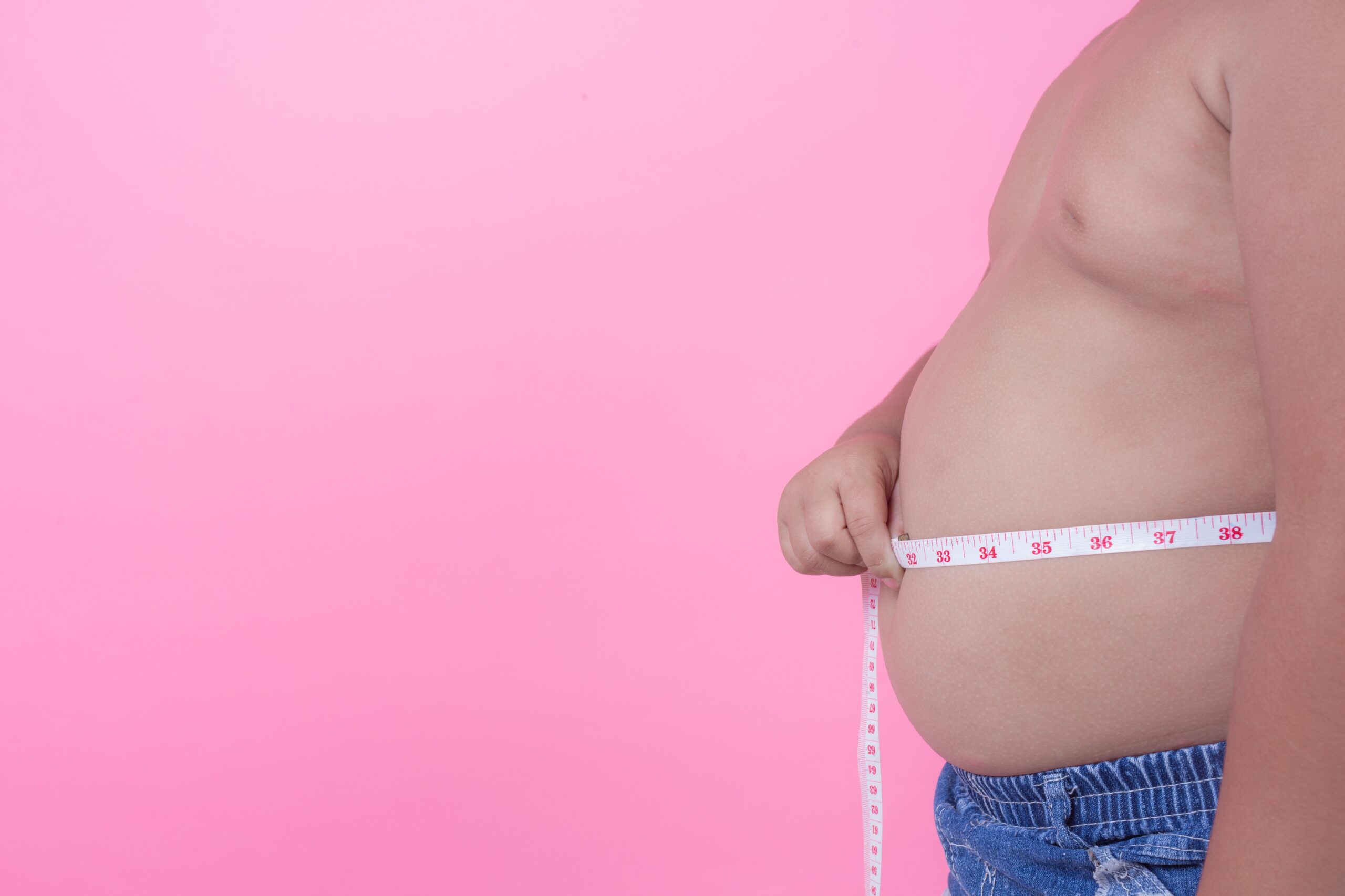 Canetas emagrecedoras em crianças e adolescentes: o novo alerta dos pediatras