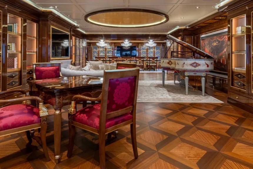 Como é iate de luxo de R$ 530 Milhões que os Estados Unidos confiscaram de bilionários russos? Veja FOTOS